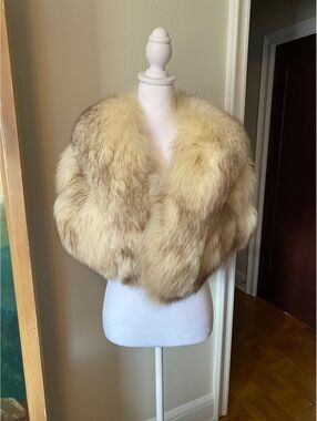 Vintage Fox Fur Wrap w/ clasp